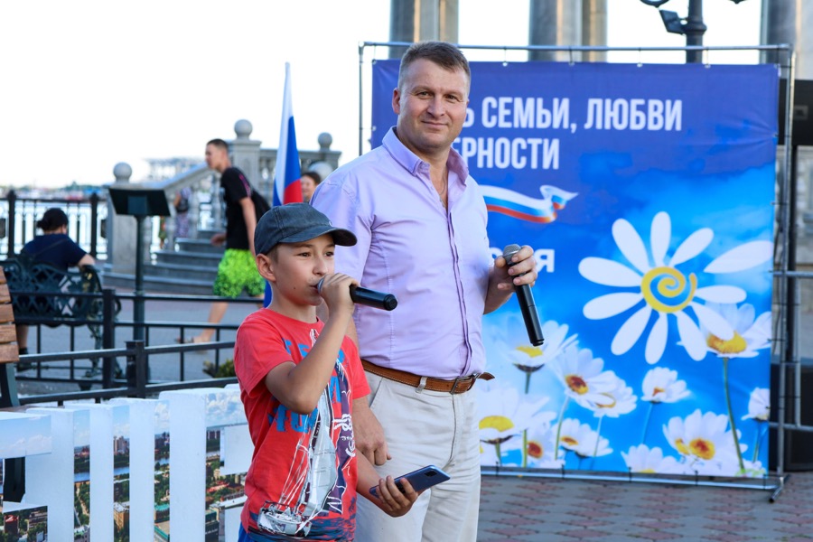 Накануне Дня Семьи, Любви и Верности  Городской дом культуры подготовил большую праздничную программу