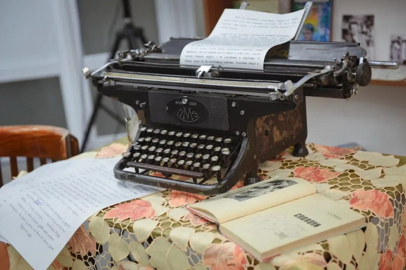 В библиотеке имени Бориса Машука отметили двойной юбилей