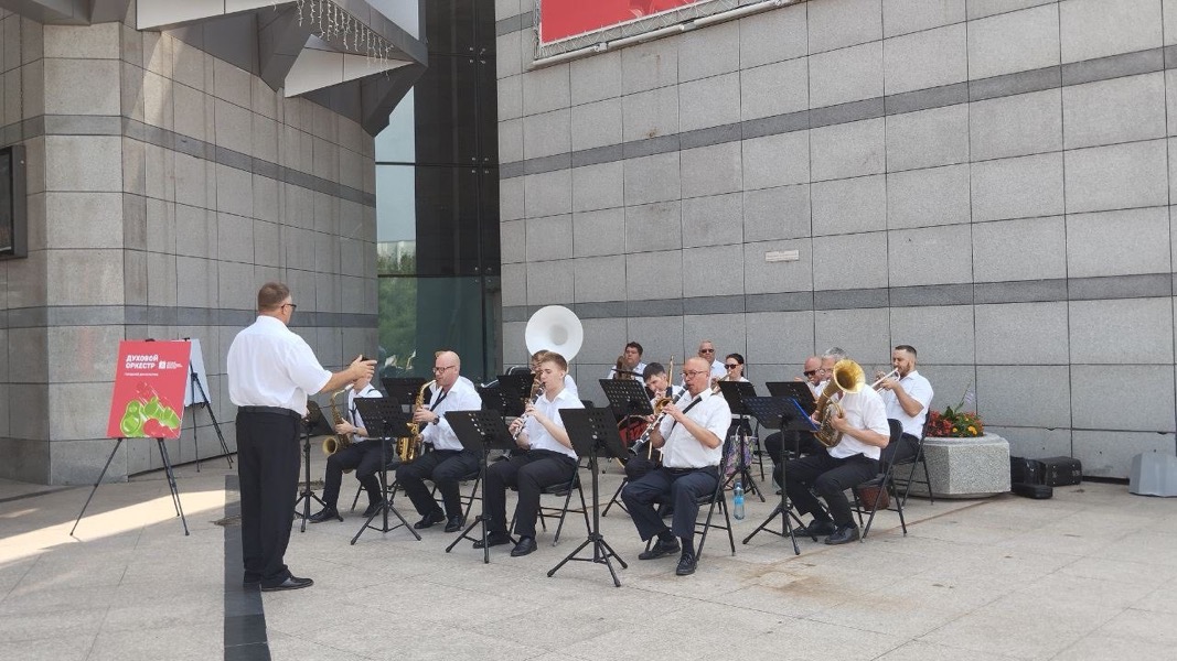 Широкий спектр активностей встретил жителей и гостей Благовещенска на площадке ОКЦ