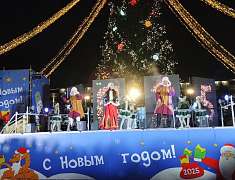 В канун Нового года благовещенцы отправились исследовать просторы галактики (31 декабря)