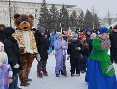 Рождественские забавы на площади Ленина (06.01.25)
