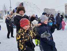 Рождественские забавы на площади Ленина (06.01.25)