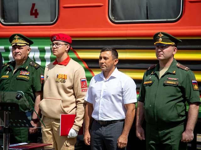 Благовещенск посетил уникальный агитационный поезд минобороны России «Единство в памяти. Сила в подвиге»