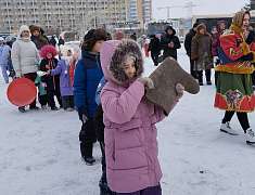 Рождественские забавы на площади Ленина (06.01.25)