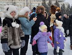 Рождественские забавы на площади Ленина (06.01.25)