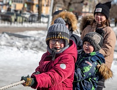 "Широкая Масленица" на площади Общественно-культурного центра (02.03.2025)