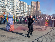 "Широкая Масленица" на площади Общественно-культурного центра (02.03.2025)