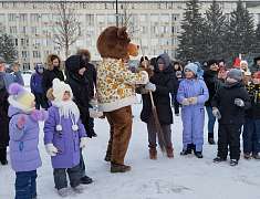 Рождественские забавы на площади Ленина (06.01.25)