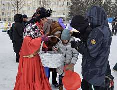 Рождественские забавы на площади Ленина (06.01.25)