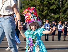 Исторический семейный бал и цветочное дефиле (01.06.2024)