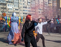 "Широкая Масленица" на площади Общественно-культурного центра (02.03.2025)