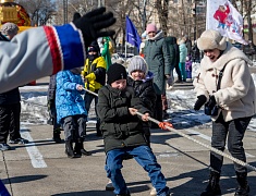 "Широкая Масленица" на площади Общественно-культурного центра (02.03.2025)