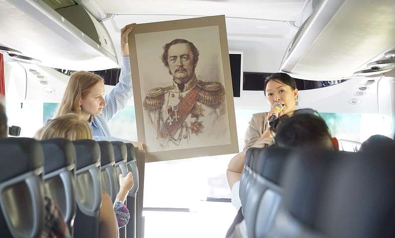 К 217‑летию Н. Н. Муравьёва‑Амурского прошла автобусная выставка‑экскурсия «Наш, Амурский!»