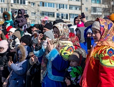 "Широкая Масленица" на площади Общественно-культурного центра (02.03.2025)