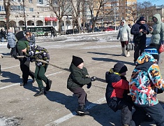 "Широкая Масленица" на площади Общественно-культурного центра (02.03.2025)