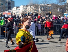 "Широкая Масленица" на площади Общественно-культурного центра (02.03.2025)