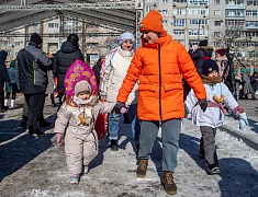 "Широкая Масленица" на площади Общественно-культурного центра (02.03.2025)