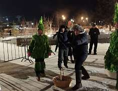 В канун Нового года благовещенцы отправились исследовать просторы галактики (31 декабря)