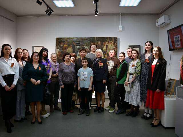 Тишину Народного музея им. А. В. Кириллова нарушило эхо прошлого: на его площадке открылась экспозиция «Пока орудия молчали: истории в письмах и предметах».