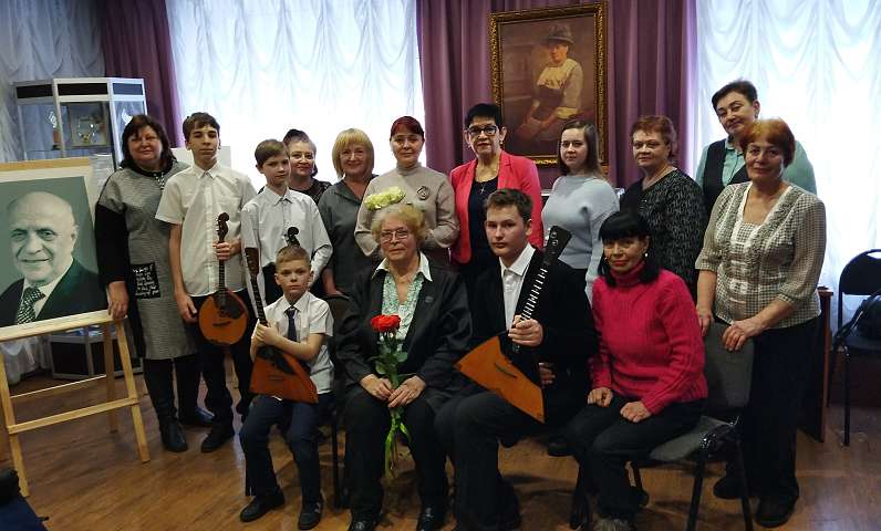 В ЦДШИ им. М.Ф. Кнауф‑Каминской торжественно открылась выставка, посвящённая памяти Заслуженного работника культуры РФ Виктора Иосифовича Горы