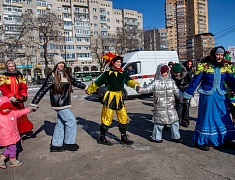 "Широкая Масленица" на площади Общественно-культурного центра (02.03.2025)