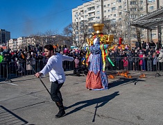 "Широкая Масленица" на площади Общественно-культурного центра (02.03.2025)