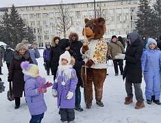 Рождественские забавы на площади Ленина (06.01.25)