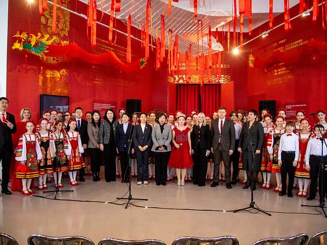 В Доме РКД Благовещенска прошла торжественная встреча делегации горкома КПК г. Хэйхэ в честь празднования Китайского Нового года