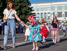 Исторический семейный бал и цветочное дефиле (01.06.2024)